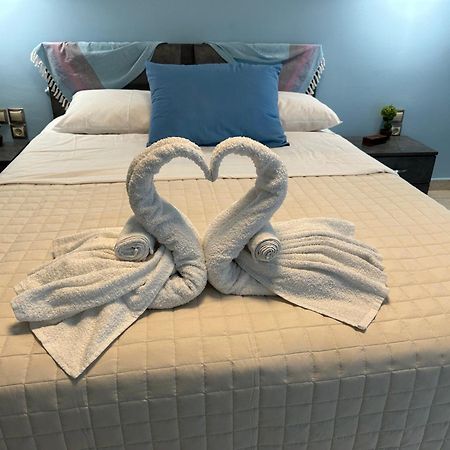 Lux Apartment Next To The Sea ピレウス エクステリア 写真