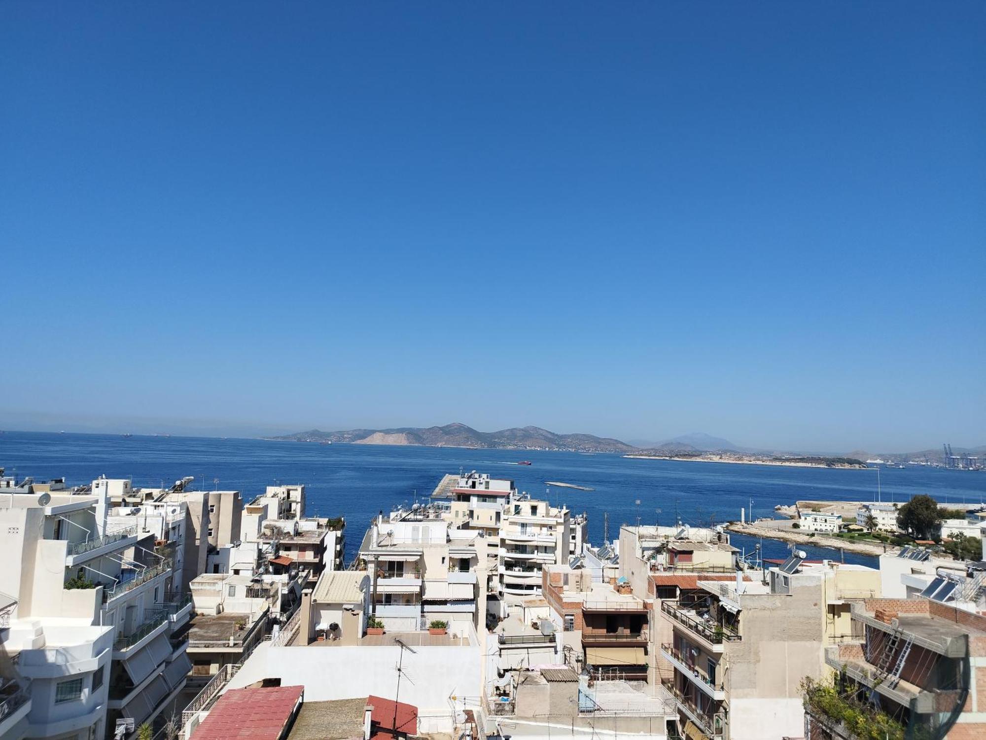 Lux Apartment Next To The Sea ピレウス エクステリア 写真