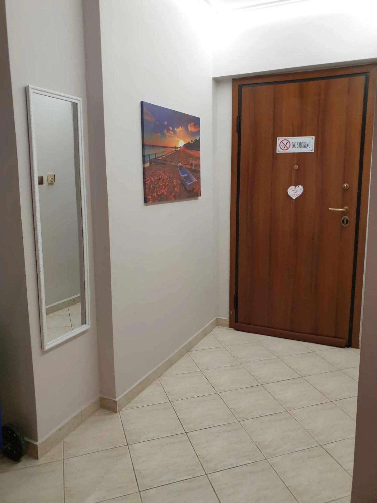 Lux Apartment Next To The Sea ピレウス エクステリア 写真